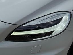 Volvo V40 2.0 D3 R-Design Nav Plus Auto Euro 6 (s/s) 5dr at 45th