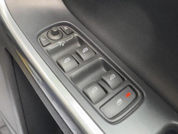 Volvo XC60 2.0 D4 SE Nav Euro 6 (s/s) 5dr