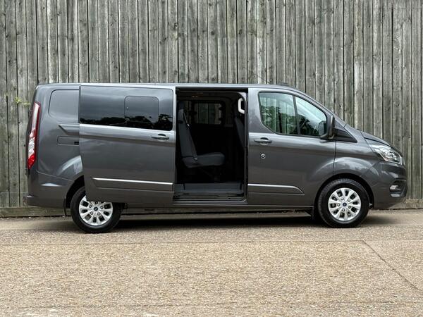 Ford Transit Custom 2.0 320 EcoBlue Limited Crew Van L2 H1 Euro 6 (s/s) 5dr (6 Seat)
