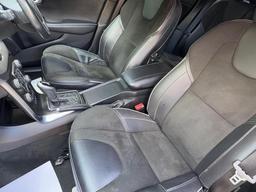 Volvo V40 1.5 T3 GPF R-Design Nav Plus Auto Euro 6 (s/s) 5dr at 15th