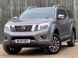 Nissan Navara 2.3 dCi Tekna Auto 4WD Euro 6 4dr at 7th