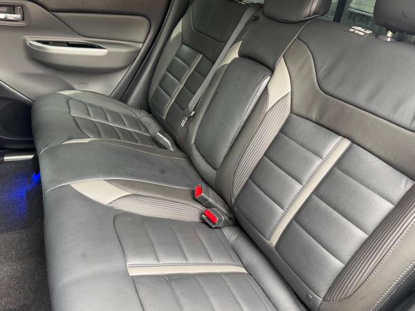 Mitsubishi L200 2.4 DI-D DC Barbarian 4WD Euro 6 4dr