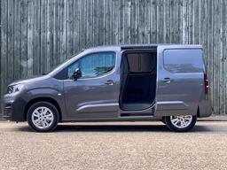 Peugeot Partner 1.5 BlueHDi 1000 Asphalt Standard Panel Van EAT8 SWB Euro 6 (s/s) 5dr at 10th