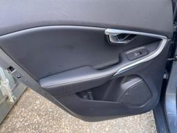Volvo V40 1.5 T3 GPF R-Design Nav Plus Auto Euro 6 (s/s) 5dr at 37th