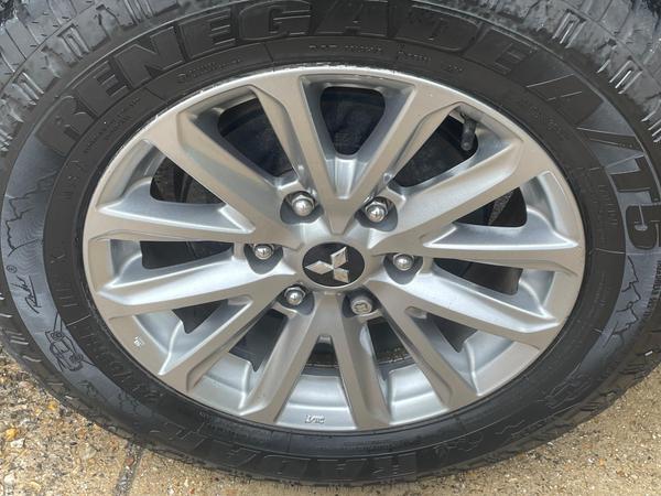 Mitsubishi L200 2.4 DI-D DC Barbarian 4WD Euro 6 4dr