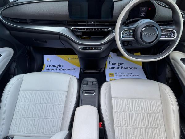 Fiat 500e C 42kWh La Prima Auto 2dr