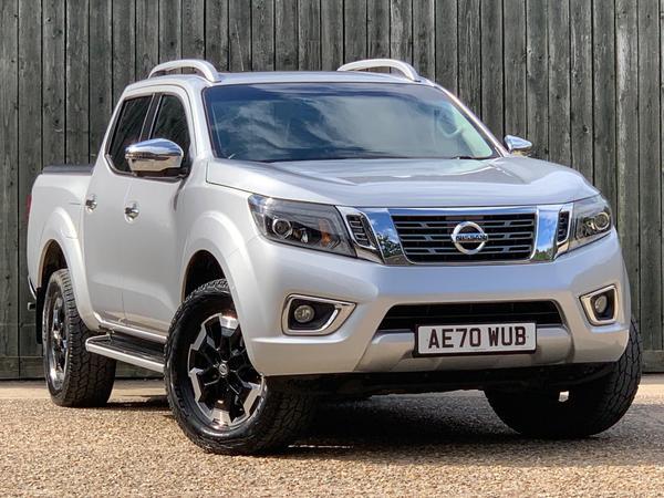 Nissan Navara 2.3 dCi Tekna 4WD Euro 6 (s/s) 4dr