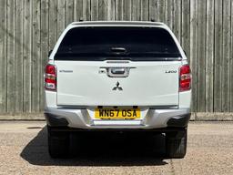 Mitsubishi L200 2.4 DI-D DC Barbarian 4WD Euro 6 4dr at 10th