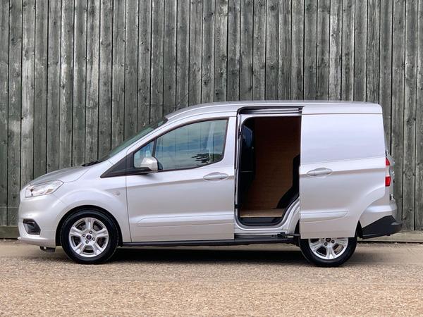 Ford Transit Courier 1.5 TDCi Limited L1 Euro 6 5dr