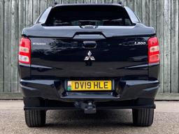 Mitsubishi L200 2.4 DI-D DC Barbarian Black Auto 4WD Euro 6 4dr (Roll Top) at 50th