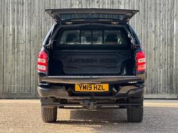 Mitsubishi L200 2.4 DI-D DC Barbarian Black 4WD Euro 6 4dr (Roll Top) at 42th