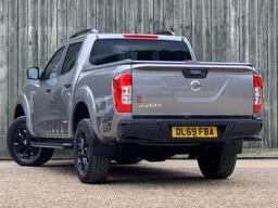 Nissan Navara 2.3 dCi N-Guard Auto 4WD Euro 6 4dr at 12th