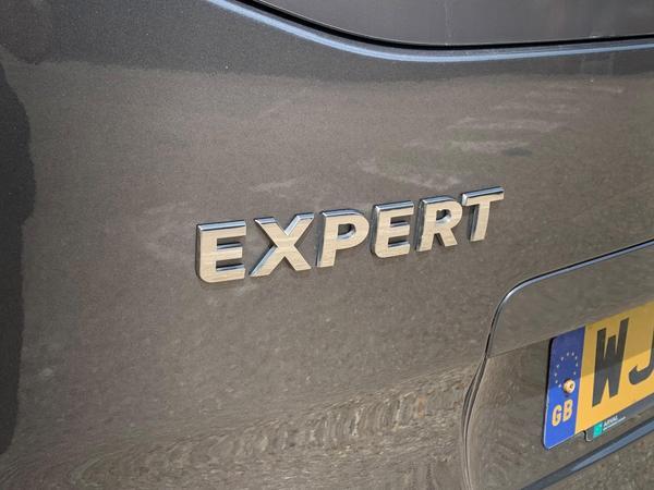 Peugeot Expert 2.0 BlueHDi 1200 Asphalt Standard Panel Van EAT8 MWB Euro 6 (s/s) 6dr