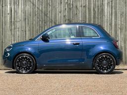 Fiat 500e C 42kWh La Prima Auto 2dr at 13th