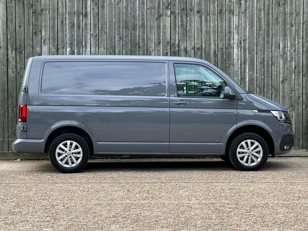 Volkswagen Transporter 2.0 TDI T28 Highline FWD SWB Euro 6 (s/s) 5dr