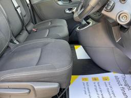 Renault Trafic 2.0 dCi ENERGY 30 Sport LWB Standard Roof Euro 6 (s/s) 5dr at 5th