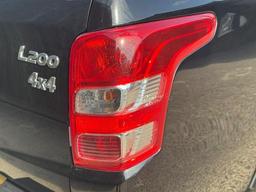 Mitsubishi L200 2.4 DI-D DC Barbarian Black 4WD Euro 6 4dr (Roll Top) at 47th