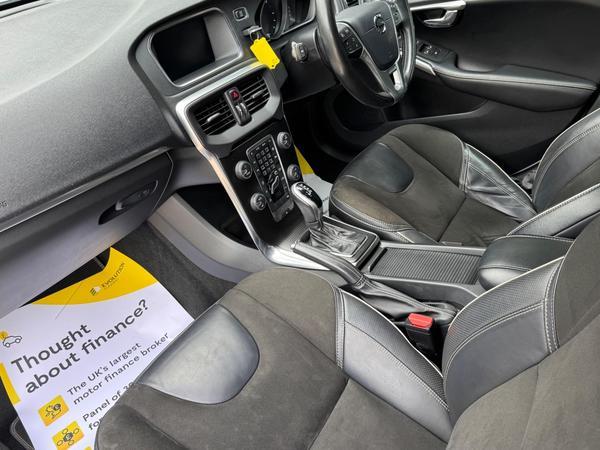Volvo V40 2.0 D3 R-Design Nav Plus Auto Euro 6 (s/s) 5dr