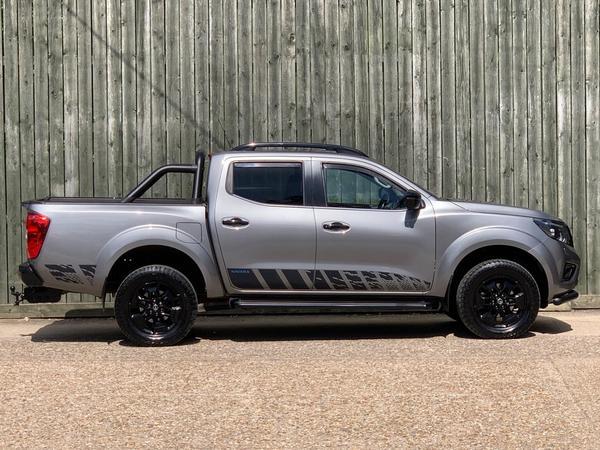 Nissan Navara 2.3 dCi N-Guard Auto 4WD Euro 6 4dr