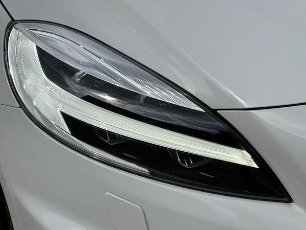 Volvo V40 2.0 D3 R-Design Nav Plus Auto Euro 6 (s/s) 5dr