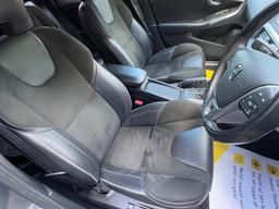 Volvo V40 1.5 T3 GPF R-Design Nav Plus Auto Euro 6 (s/s) 5dr at 10th