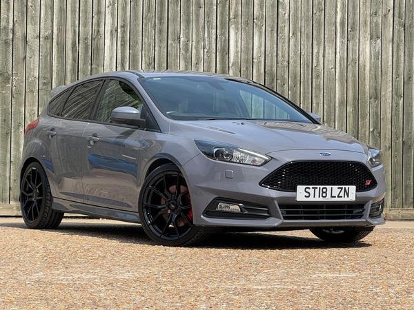 Ford Focus 2.0T EcoBoost ST-3 Euro 6 (s/s) 5dr
