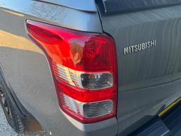 Mitsubishi L200 2.4 DI-D DC Barbarian Black Auto 4WD Euro 6 4dr (Roll Top) at 44th