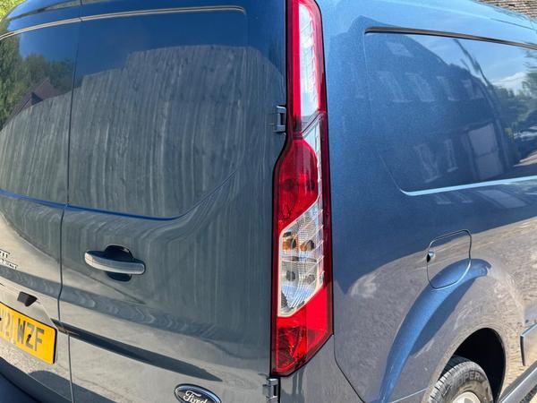 Ford Transit Connect 1.5 200 EcoBlue Limited L1 Euro 6 (s/s) 5dr