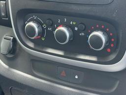Renault Trafic 2.0 dCi ENERGY 30 Sport LWB Standard Roof Euro 6 (s/s) 5dr at 30th