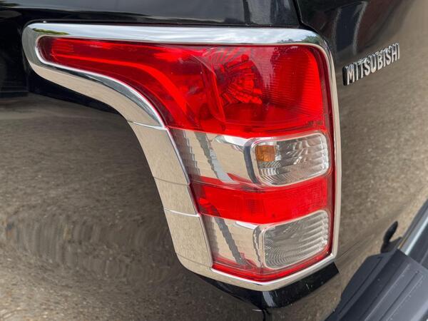 Mitsubishi L200 2.4 DI-D DC Barbarian Auto 4WD Euro 6 4dr