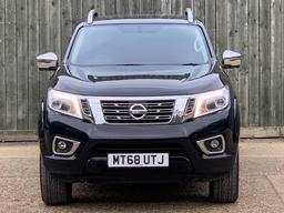 Nissan Navara 2.3 dCi Tekna Auto 4WD Euro 6 4dr at 18th