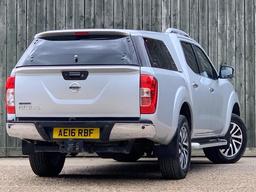 Nissan Navara 2.3 dCi Tekna 4WD Euro 5 4dr at 12th