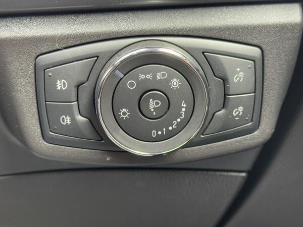 Ford Mondeo 2.0 TDCi Titanium Edition Euro 6 (s/s) 5dr