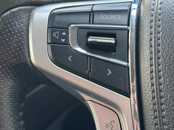 Mitsubishi L200 2.4 DI-D DC Barbarian Black 4WD Euro 6 4dr (Roll Top)