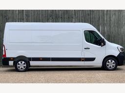 Renault Master 2.3 dCi 35 Business+ FWD LWB Medium Roof Euro 6 4dr at 26th