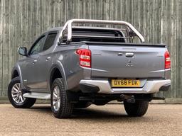 Mitsubishi L200 2.4 DI-D DC Warrior 4WD Euro 6 4dr at 16th