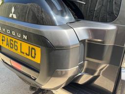 Mitsubishi Shogun 3.2 DI-DC SG5 Auto 4WD Euro 6 5dr LWB at 57th