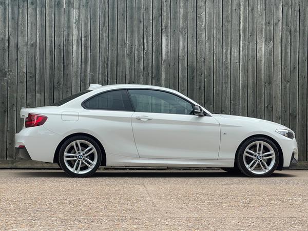 BMW 2 Series 2.0 220i M Sport Euro 6 (s/s) 2dr