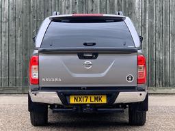 Nissan Navara 2.3 dCi Tekna 4WD Euro 6 (s/s) 4dr at 16th