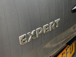 Peugeot Expert 1.5 BlueHDi 1000 Professional Premium Standard Panel Van MWB Euro 6 (s/s) 6dr at 35th