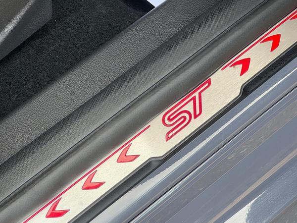 Ford Focus 2.0T EcoBoost ST-3 Euro 6 (s/s) 5dr