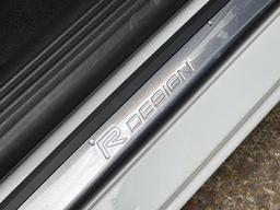Volvo V40 2.0 D3 R-Design Nav Plus Auto Euro 6 (s/s) 5dr at 48th