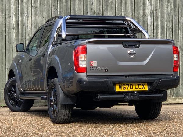 Nissan Navara 2.3 dCi N-Guard Auto 4WD Euro 6 4dr