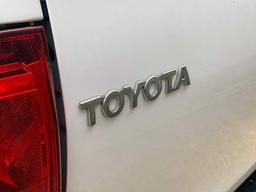 Toyota Hilux 2.4 D-4D Invincible 4WD Euro 6 (s/s) 4dr (TSS) at 45th