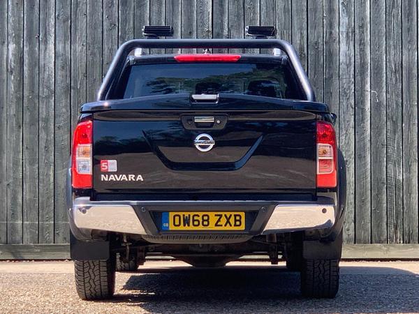 Nissan Navara 2.3 dCi Tekna Auto 4WD Euro 6 4dr