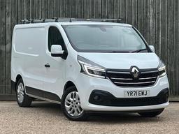 Renault Trafic 2.0 dCi ENERGY 28 Sport SWB Standard Roof Euro 6 (s/s) 5dr at 0th