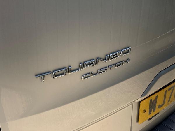 Ford Tourneo Custom 2.0 320 EcoBlue Titanium L2 Euro 6 (s/s) 5dr