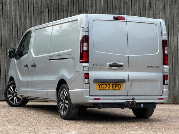 Renault Trafic 2.0 dCi Blue 30 Extra Sport LWB Euro 6 (s/s) 5dr