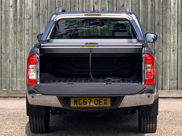 Nissan Navara 2.3 dCi Tekna 4WD Euro 6 (s/s) 4dr