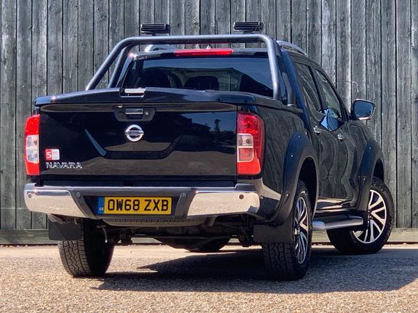 Nissan Navara 2.3 dCi Tekna Auto 4WD Euro 6 4dr